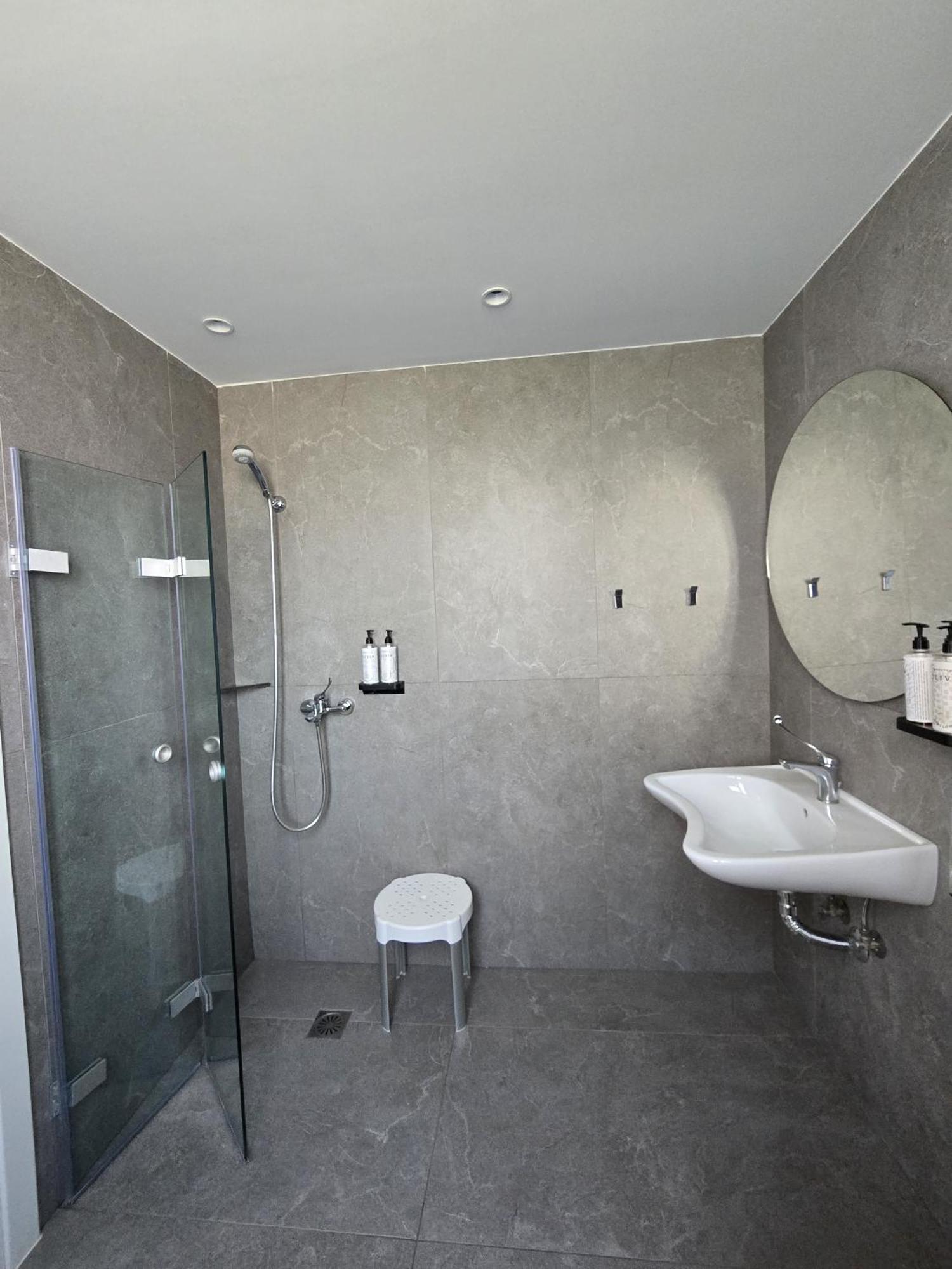 Olvion Luxury Living Apartment Kallithea  Ngoại thất bức ảnh